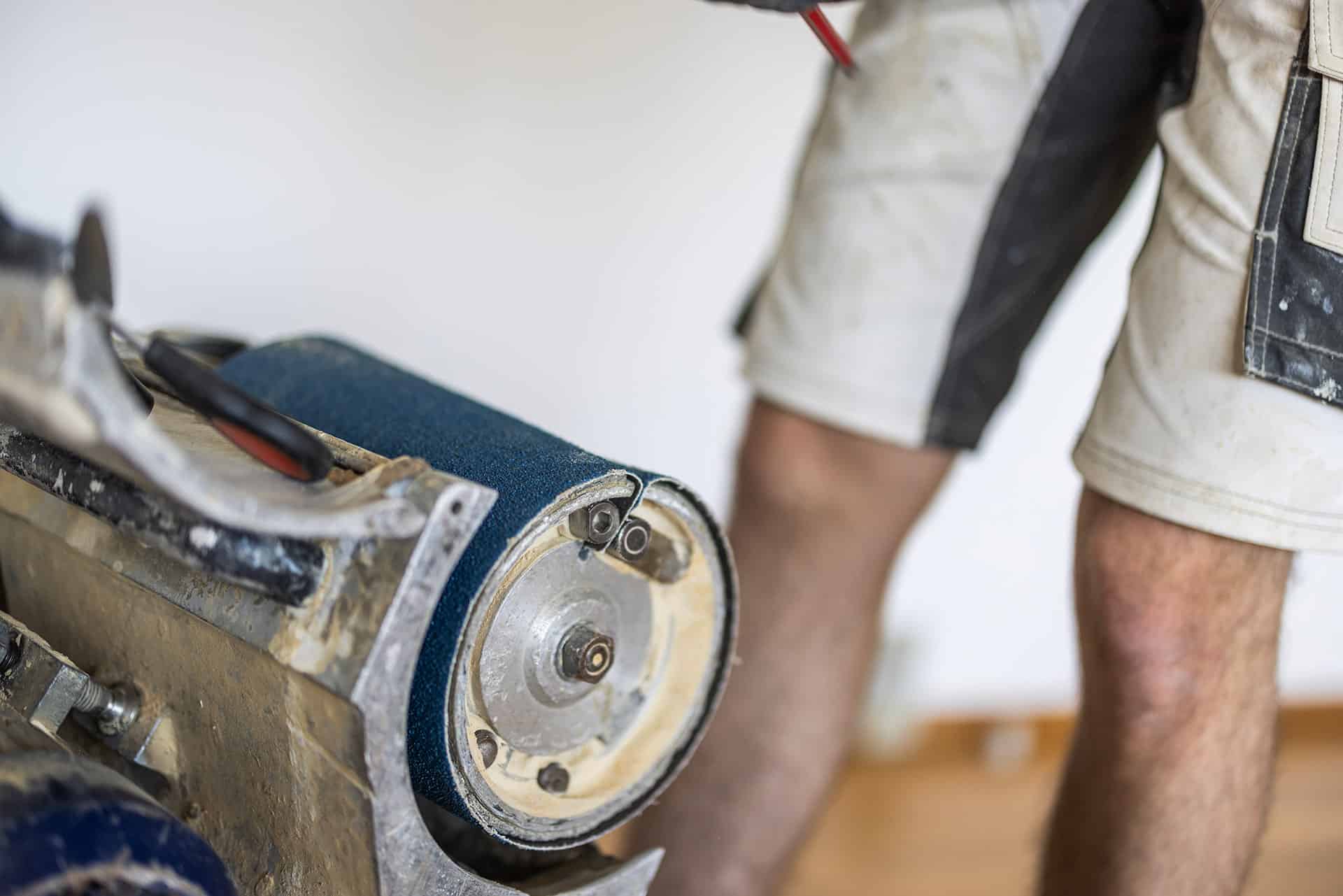 Vi står for slibning af trapper hos dig